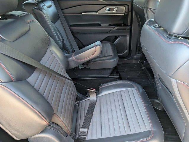 2025 Ford Explorer ST-Line 4WD