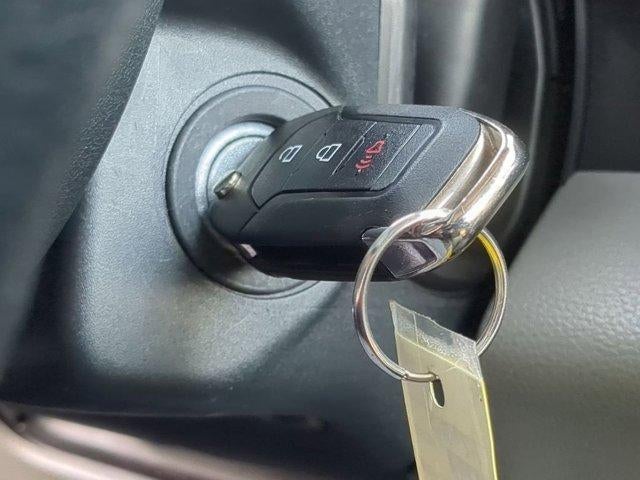 2022 Ford Super Duty F-250 SRW XL 4WD Crew Cab 6.75' Box