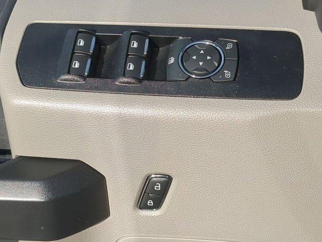 2022 Ford Super Duty F-250 SRW XL 4WD Crew Cab 6.75' Box