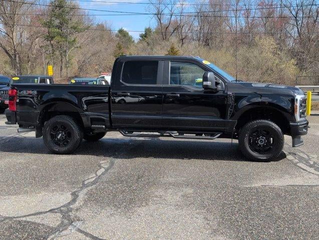 2023 Ford Super Duty F-250 SRW XL 4WD Crew Cab 6.75' Box