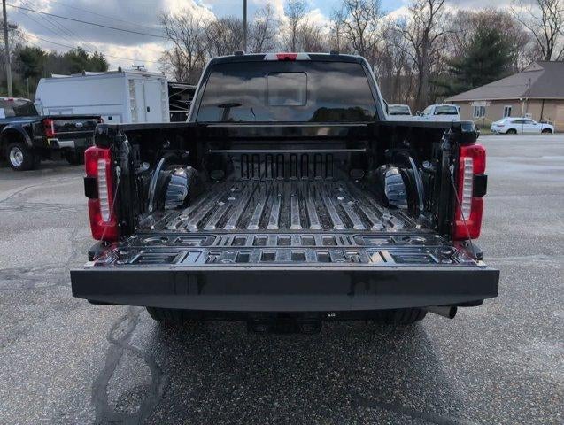 2023 Ford Super Duty F-250 SRW XL 4WD Crew Cab 6.75' Box