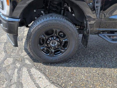 2023 Ford Super Duty F-250 SRW XL 4WD Crew Cab 6.75' Box