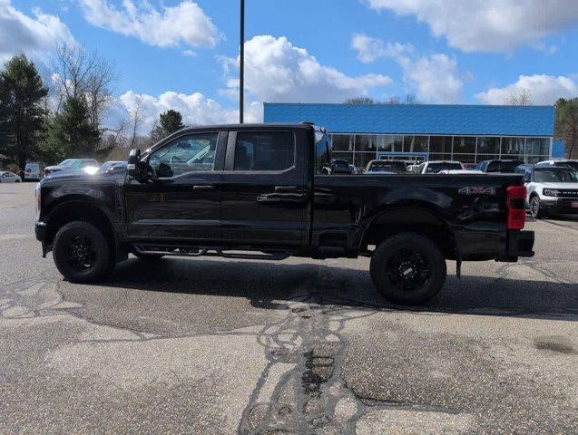 2023 Ford Super Duty F-250 SRW XL 4WD Crew Cab 6.75' Box