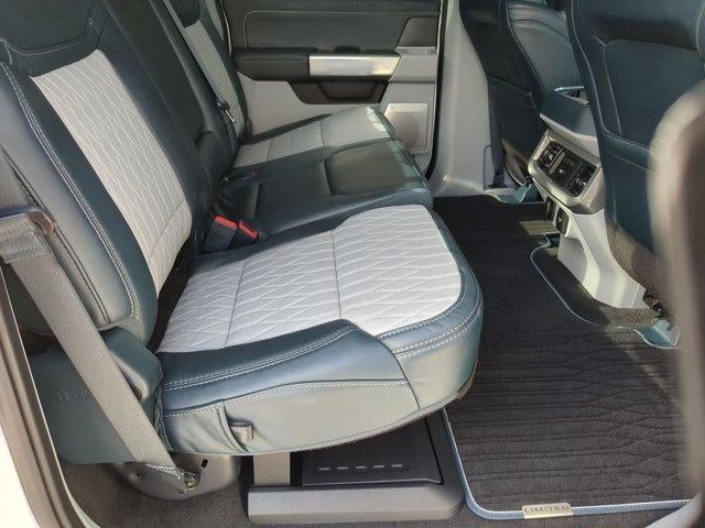 2024 Ford Super Duty F-350 SRW XL 4WD Crew Cab 6.75' Box