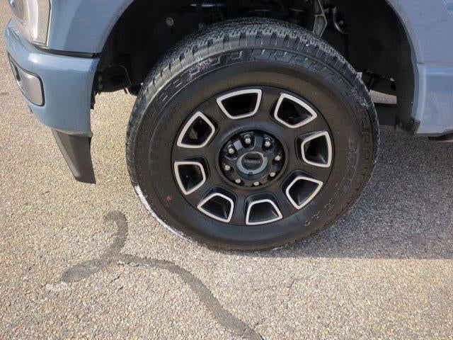 2023 Ford Super Duty F-350 SRW XL 4WD Crew Cab 6.75' Box