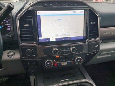 2022 Ford Super Duty F-450 DRW XL 4WD Crew Cab 8' Box