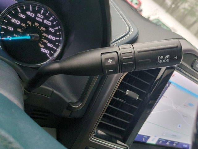 2022 Ford Super Duty F-450 DRW XL 4WD Crew Cab 8' Box