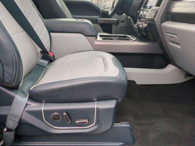 2022 Ford Super Duty F-450 DRW XL 4WD Crew Cab 8' Box