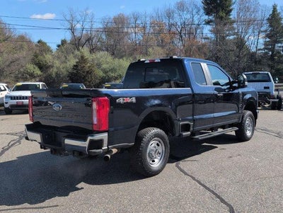 2023 Ford Super Duty F-350 SRW XL 4WD SuperCab 6.75' Box