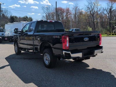 2023 Ford Super Duty F-350 SRW XL 4WD SuperCab 6.75' Box