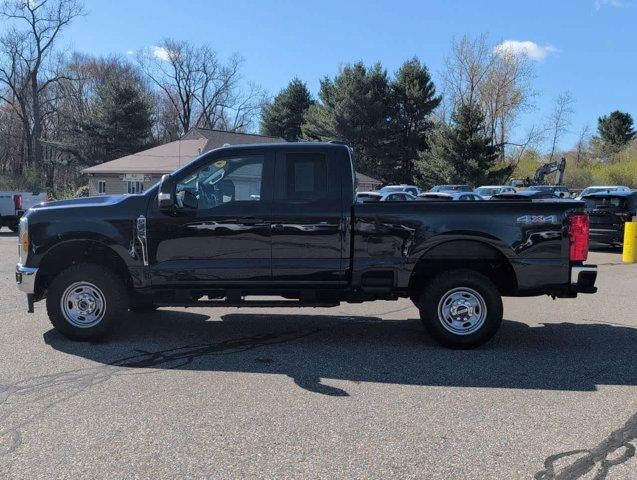 2023 Ford Super Duty F-350 SRW XL 4WD SuperCab 6.75' Box