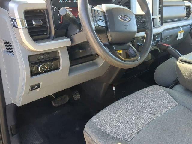 2023 Ford Super Duty F-450 DRW XL 4WD Reg Cab 8' Box