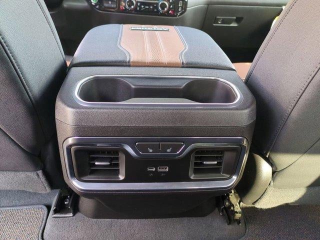 2024 Chevrolet Silverado 3500 HD Crew Cab Standard Box 4-Wheel Drive High Country