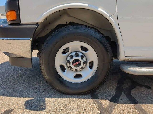 2025 GMC Savana Cargo Van 2500 Regular Wheelbase Rear-Wheel Drive