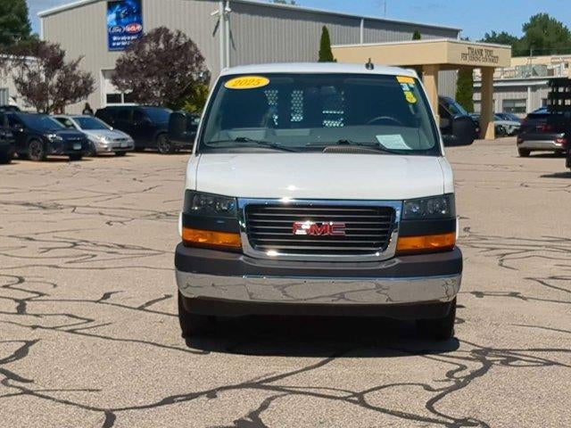 2025 GMC Savana Cargo Van 2500 Regular Wheelbase Rear-Wheel Drive