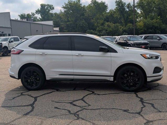 2022 Ford Edge SE AWD