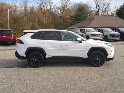 2024 Toyota RAV4 Hybrid LE AWD (Natl)