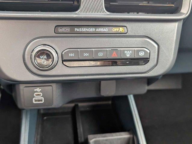 2025 Ford Maverick XL AWD SuperCrew