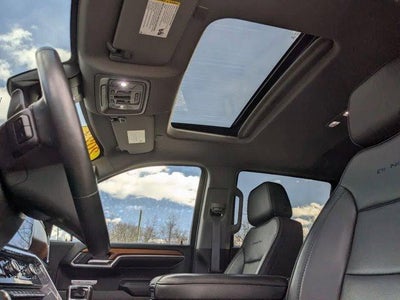 2023 GMC Sierra 1500 Crew Cab Short Box 4-Wheel Drive Denali
