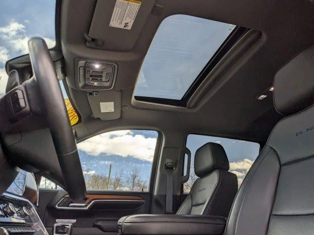 2023 GMC Sierra 1500 Crew Cab Short Box 4-Wheel Drive Denali