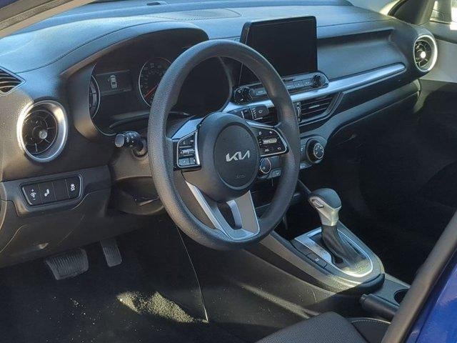 2023 Kia Forte LXS IVT