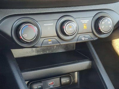 2023 Kia Forte LXS IVT