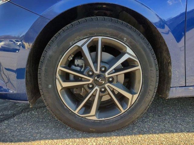 2023 Kia Forte LXS IVT