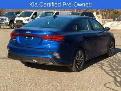 2023 Kia Forte LXS IVT