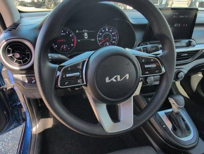 2023 Kia Forte LXS IVT
