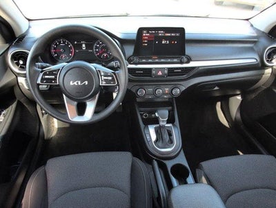 2023 Kia Forte LXS IVT