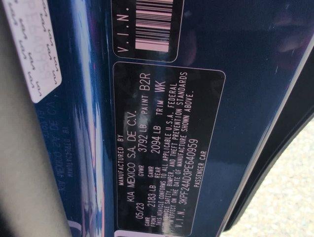 2023 Kia Forte LXS IVT