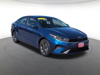 2023 Kia Forte LXS IVT