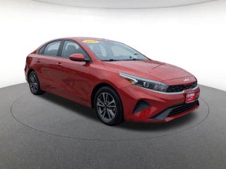 2022 Kia Forte LXS IVT