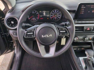 2024 Kia Forte LXS IVT