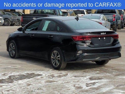 2024 Kia Forte LXS IVT