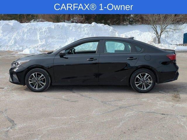 2024 Kia Forte LXS IVT