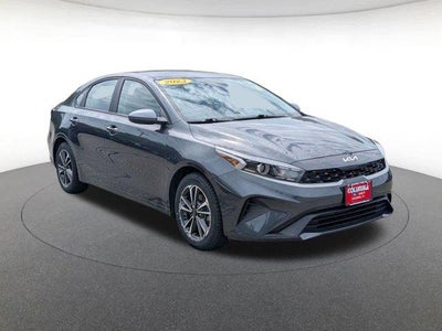 2023 Kia Forte LXS IVT