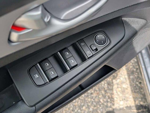 2023 Kia Forte LXS IVT