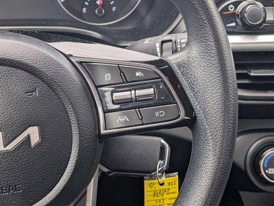 2023 Kia Forte LXS IVT