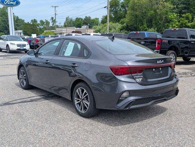 2023 Kia Forte LXS IVT
