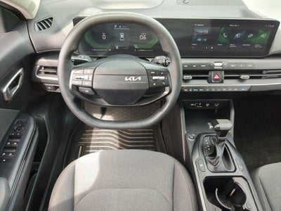 2025 Kia K4 LXS FWD