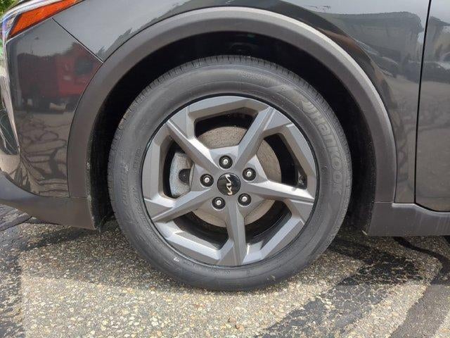 2025 Kia K4 LXS FWD