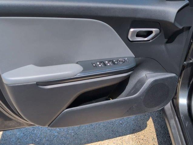 2025 Kia K4 LXS FWD