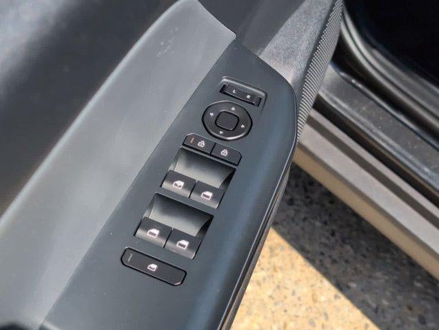 2025 Kia K4 LXS FWD