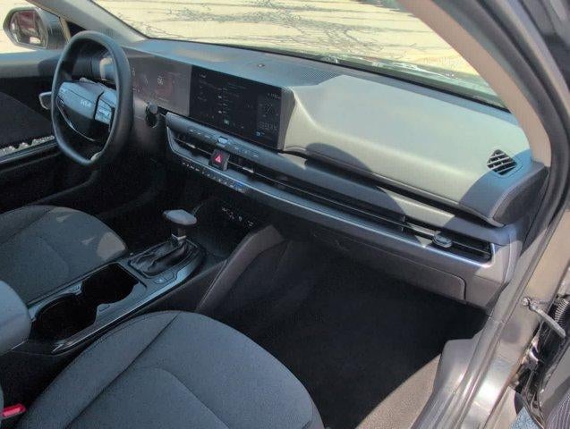 2025 Kia K4 LXS FWD