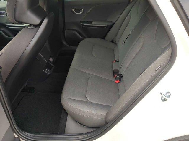 2025 Kia K4 LXS FWD