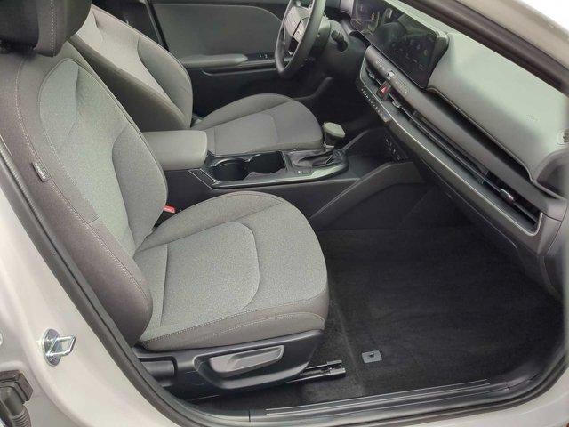 2025 Kia K4 LXS FWD