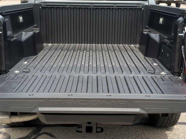 2026 Toyota Tacoma 4WD 4WD TRD Off Road Hybrid Double Cab 5' Bed AT (Natl)