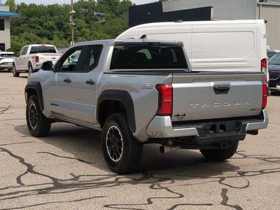 2026 Toyota Tacoma 4WD 4WD TRD Off Road Hybrid Double Cab 5' Bed AT (Natl)