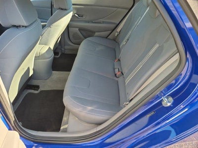 2023 Hyundai ELANTRA SEL IVT